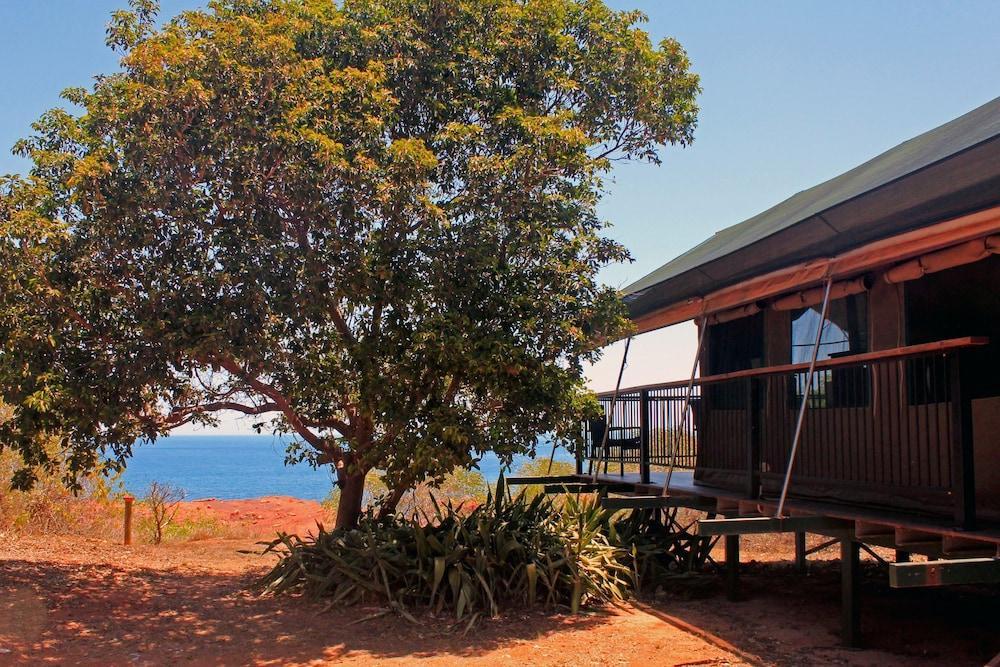 Kooljaman At Cape Leveque Hotel Dampier Peninsula Bagian luar foto